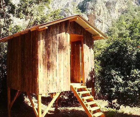 Tatil parkı Olimpos Ağaç Evler Kumluca